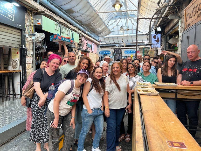 עושים שוק קבוצתי - סיור לקבוצות פרטיות במחנה יהודה עם "ירושלים מחוץ לקופסה"