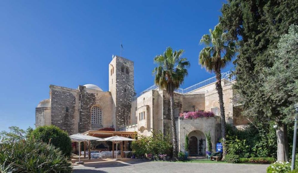 צילום של הבית הסקוטי בירושלים כנסיית סנט אנדרוז הסקוטית
