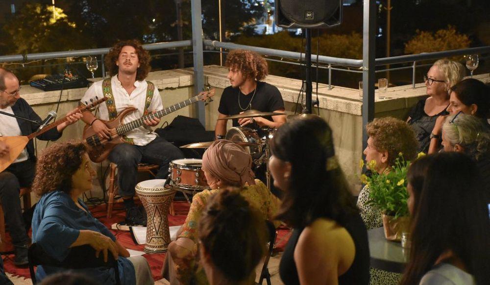 אירועים פרטיים על גג מוזיאון על התפר