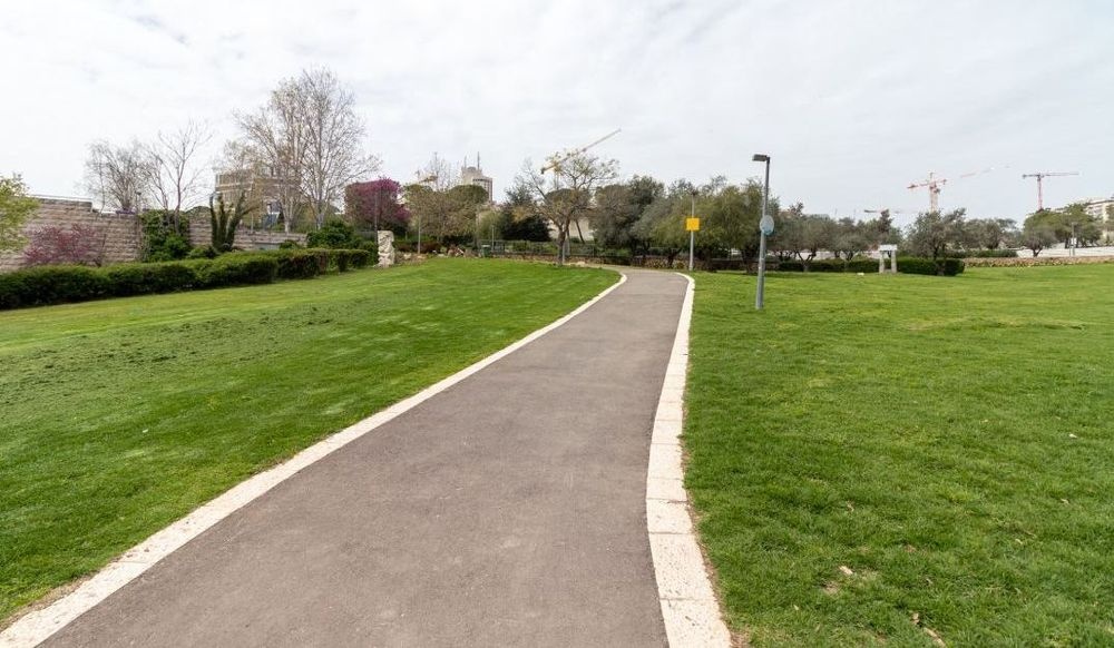 photo of Gan Sacher (Sacher Park)