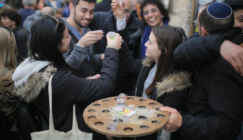 צילום של טעמים של השוק: סיור קולינרי בשוק מחנה יהודה ובנחלאות בימי שישי בבוקר