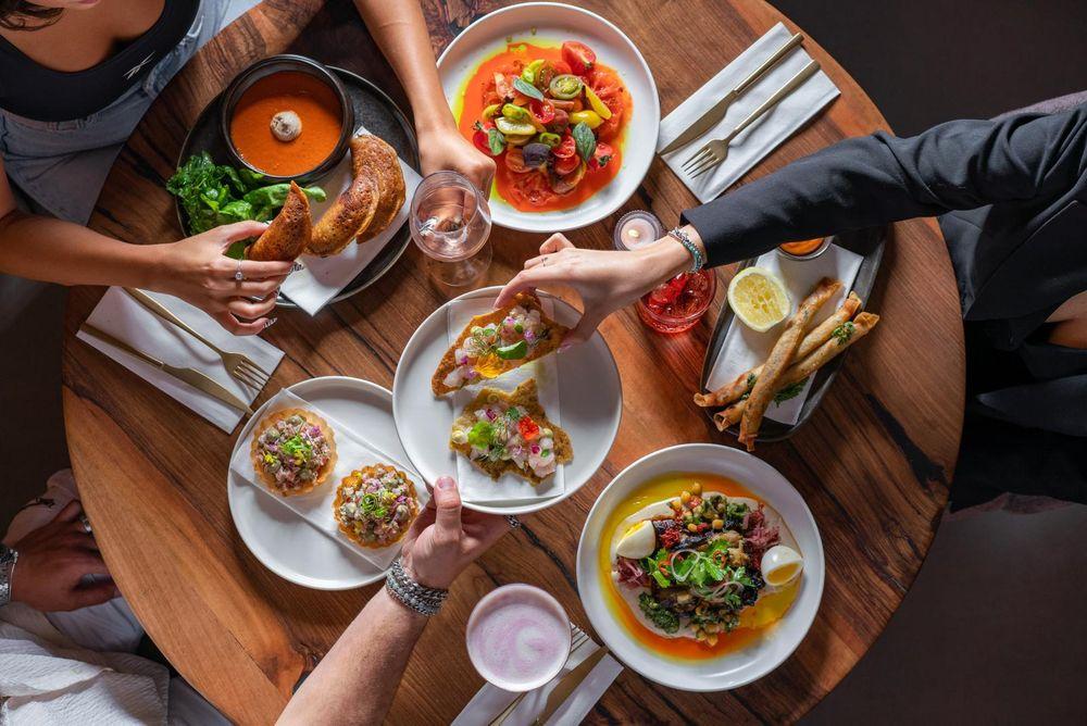 מיס אנד מר - Miss & Mr