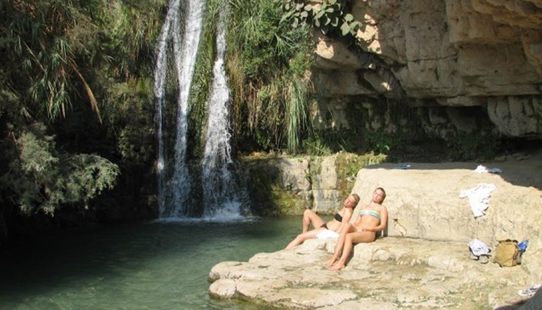 photo de Visite autoguidée : Massada au lever du soleil, Ein Gedi & mer Morte