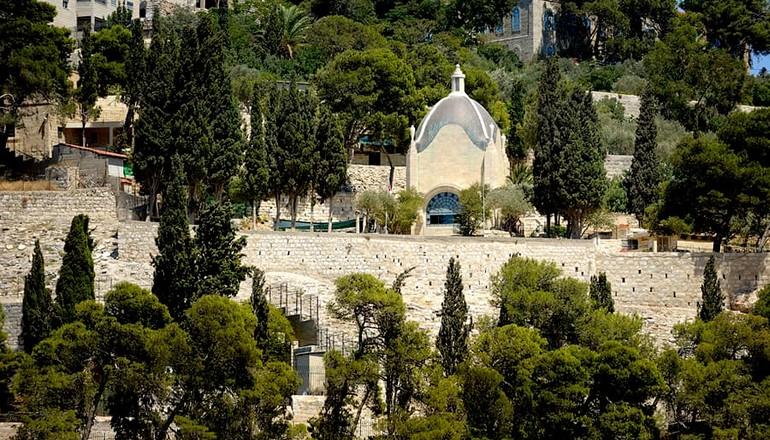 photo de Visite chrétienne de 12 jours en Terre Sainte d'Israël et de Pétra