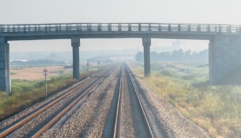 photo of Yitzhak Navon train station