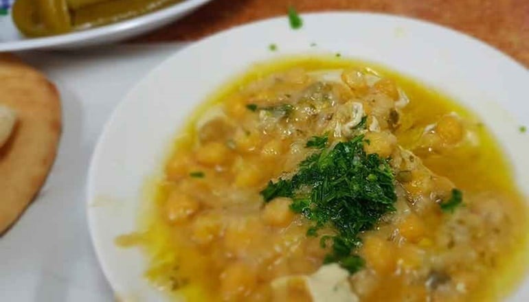 צילום של סיור עצמאי בחומוסיות של העיר העתיקה: הרפתקה קולינרית