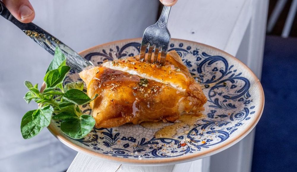 צילום של סלון יווני ירושלים