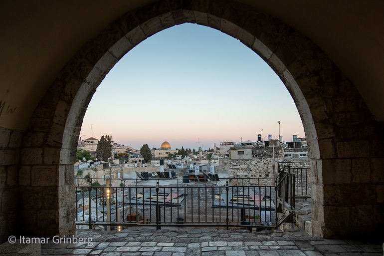 צילום של סיור על חומותייך ירושלים - טיילת החומות הצפונית