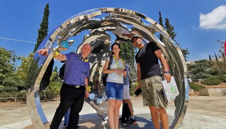 לרוץ על ירושלים: משחק חפש את המטמון במובייל